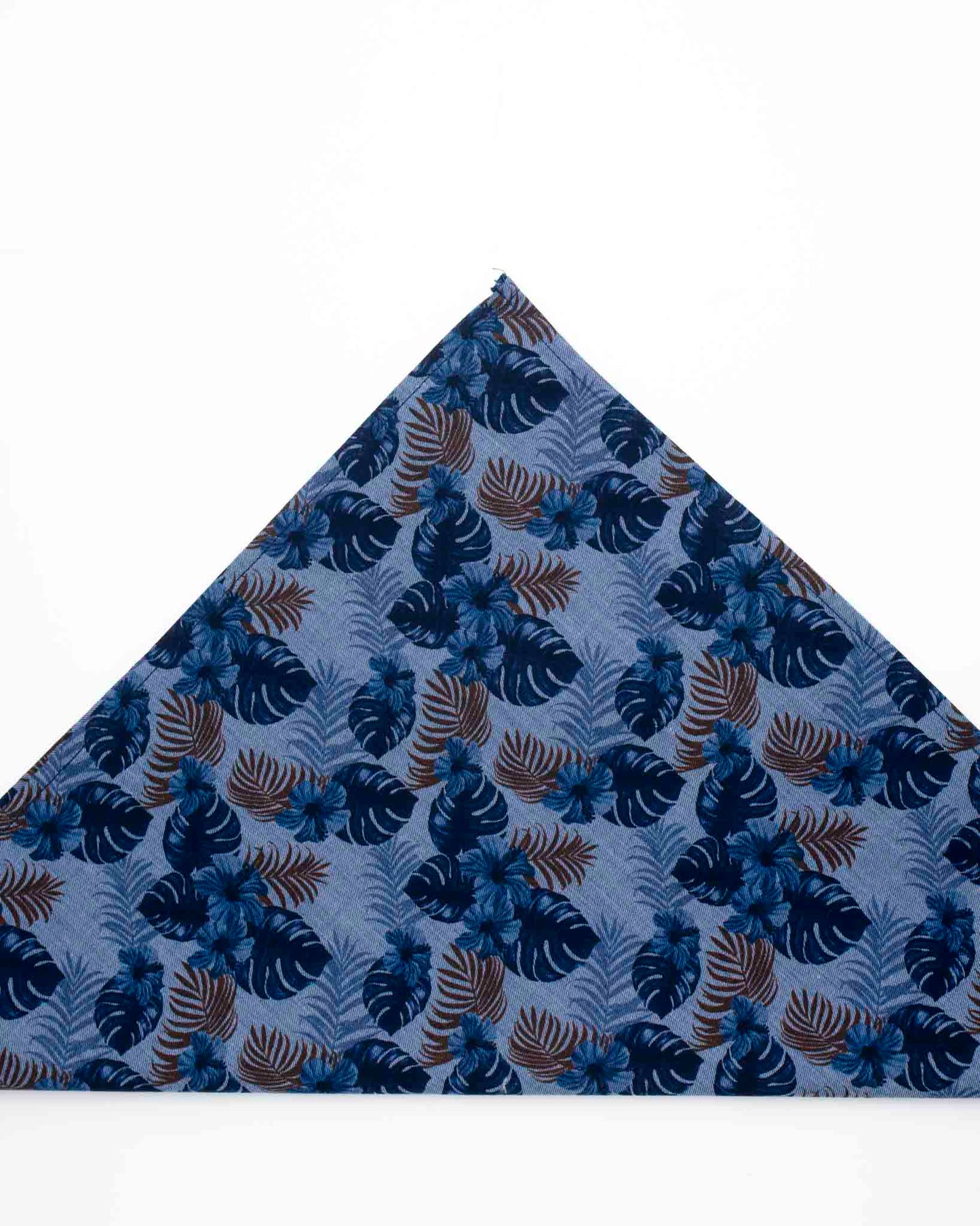 fazzoletto pochette da taschino in cotone popeline con stampa disegno foglie blu
